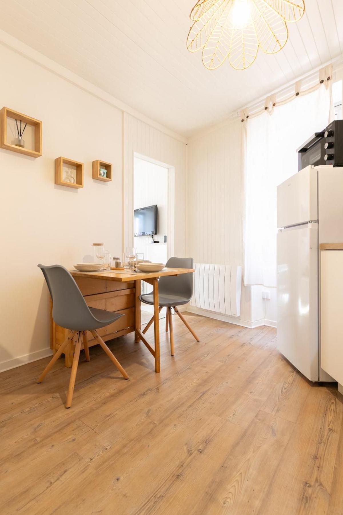 Au Petit Sommet 1 - Appartement Centre Ville 30M2 摩丹 外观 照片